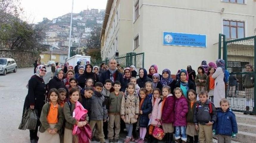 (&ouml;zel Haber) 1.5 Milyona Yaptırılan Okulun Yarısı Boş Duruyor