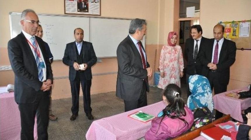 Eğitime Kazandırılan 26 Kız &Ouml;ğrenci İ&ccedil;in &Ouml;zel Sınıflar Oluşturuldu