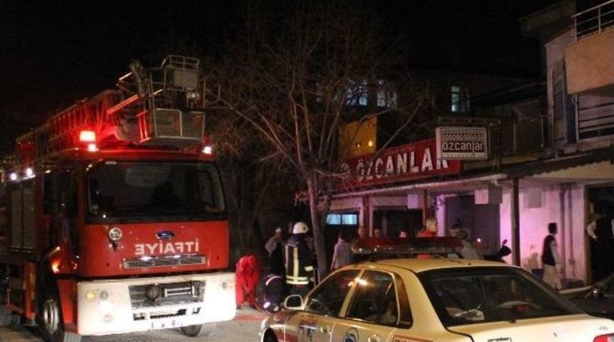 Baca Yangını Korkuttu