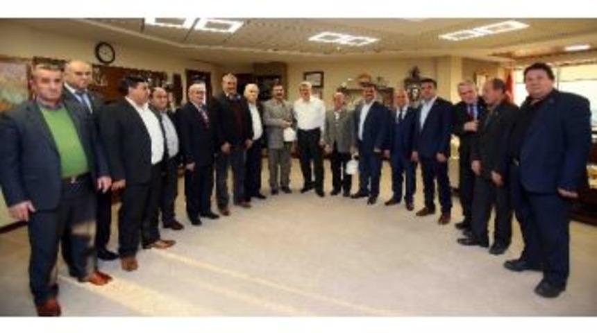 Başkan Karaosmanoğlu, Kandıra Muhtarlar Derneğini Kabul Etti