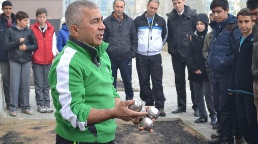 İneg&ouml;l&rsquo;de Bocce Sahası A&ccedil;ıldı