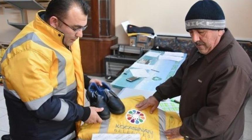 Kocasinan İş&ccedil;isini Kışlık Kıyafetle Isıttı