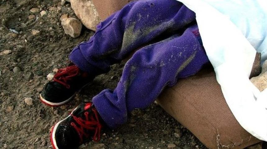 8 Minik Bedenin Yanında İnsanlık Da Karaya Vurdu