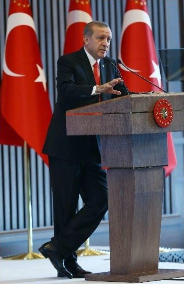 Cumhurbaşkanı Erdoğan, Doğu Ve Güneydoğu Anadolu Bölgelerindeki Üniversite Rektörlerini Kabul Etti