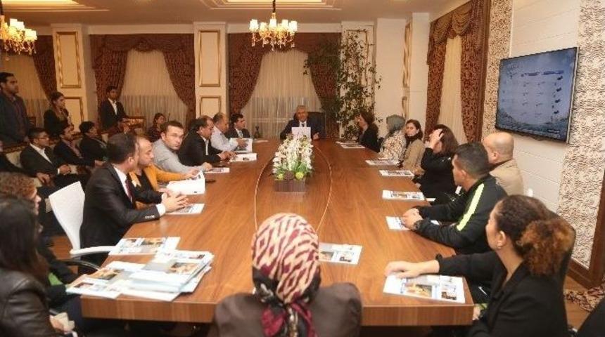 Yeni D&uuml;nya Vakfı İl Temsilciliği Serik&rsquo;te A&ccedil;ılıyor