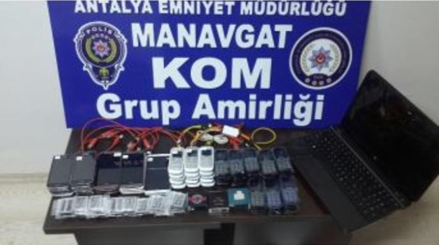 Manavgat Kom&rsquo;dan Ka&ccedil;ak Telefon Operasyonu