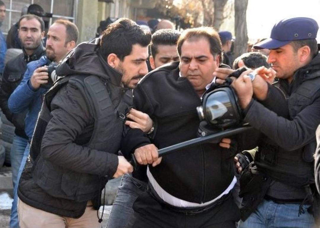 Siirt&rsquo;te İzinsiz Y&uuml;r&uuml;y&uuml;şe M&uuml;dahale