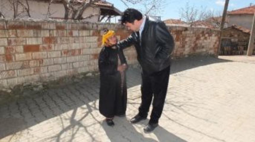 Başkan Ersoy &ldquo;insan Hakları Bilincinin Ve İnsan Haklarının Tam Olarak Benimsenerek, Uygulanması İ&ccedil;in Gerekli Sorumluluk Duygusunun Toplumda Ve B&uuml;t&uuml;n İnsanlarda Bulunması B&uuml;y&uuml;k &Ouml;nem Taşımaktadır.&rdquo;