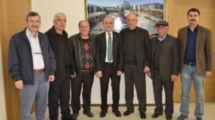 Toptancılar &Ccedil;arşısı Derneği Başkan &Ouml;zt&uuml;rk&rsquo;&uuml; Ziyaret Etti