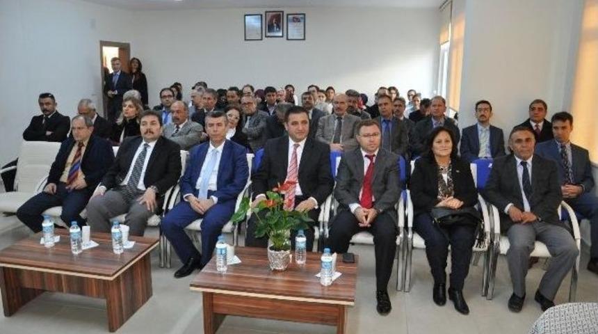 Edremit&rsquo;te İnsan Hakları Haftası Kutlandı