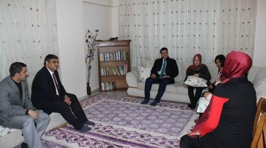 Vali Yardımcısı Akıl, &Ccedil;ocuk Evlerine Ziyaret