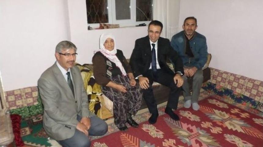 Bolvadin&rsquo;de "ulu &Ccedil;ınarlarımıza Hizmet Projesi" Devam Ediyor