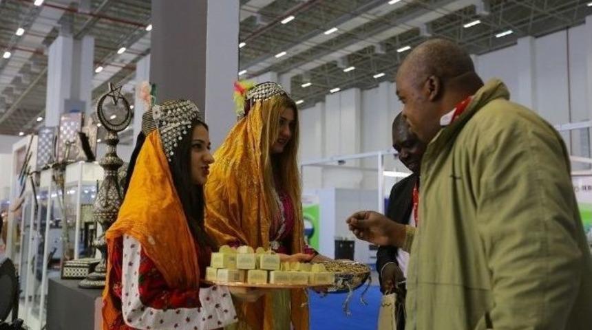 Gaziantep B&uuml;y&uuml;kşehir, Travel Turkey İzmir Fuarı&rsquo;nda