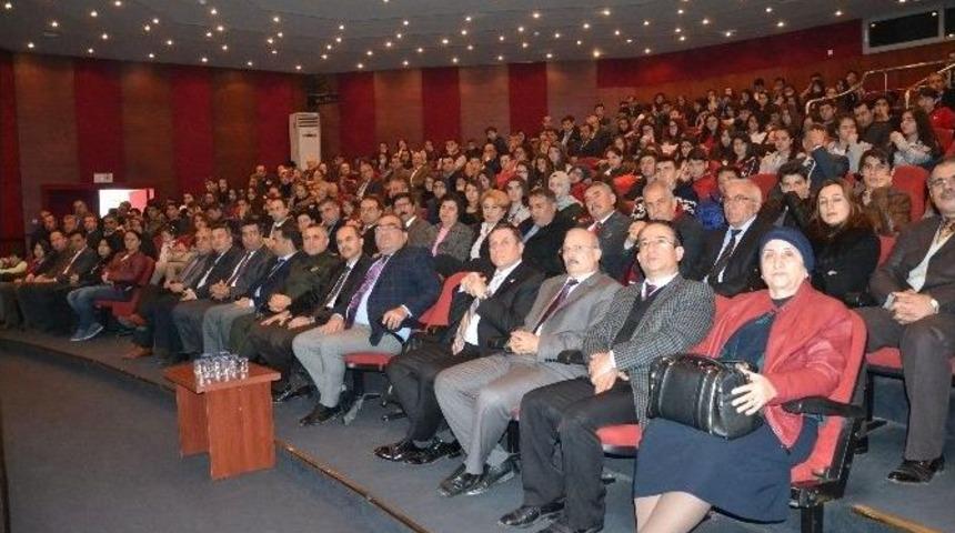 Nazilli&rsquo;de &lsquo;insan Hakları&rsquo; Konferansı Ger&ccedil;ekleşti