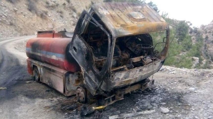 Akaryakıt Tankeri Alev Topuna &Ouml;nd&uuml;