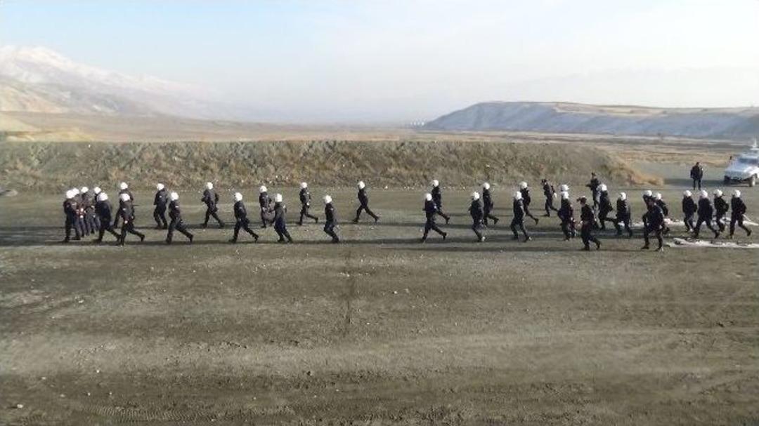 Erzincan Emniyetinden Toplumsal Olaylara M&uuml;dahale Tatbikatı