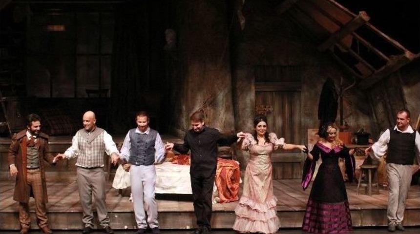 La Boheme Operası Sahnelendi