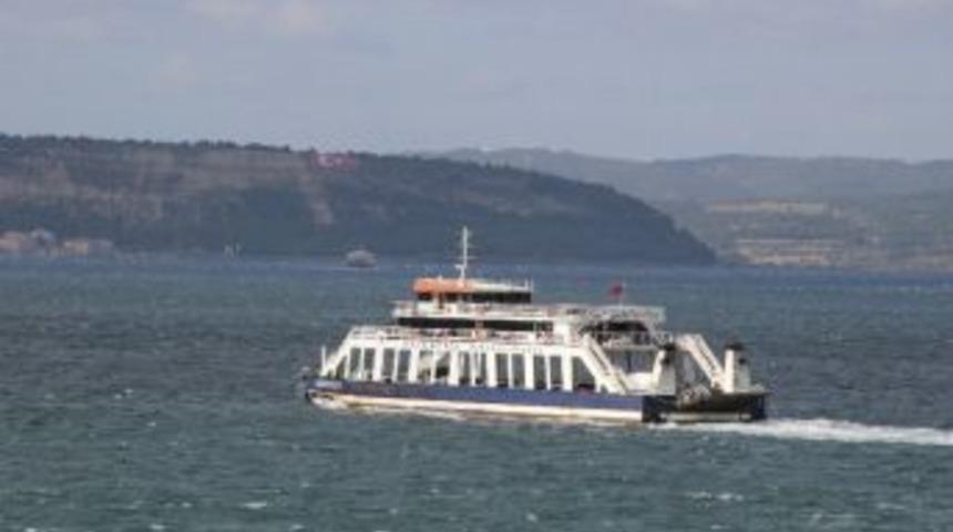Feribot Seferlerine Fırtına Engeli...