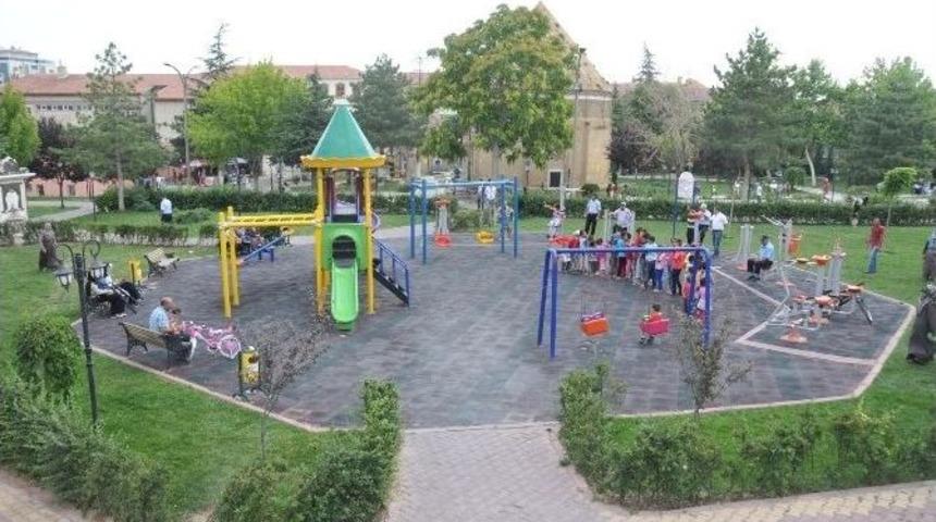 Niğde Belediyesi 6 Yılda 74 Park Yaptı