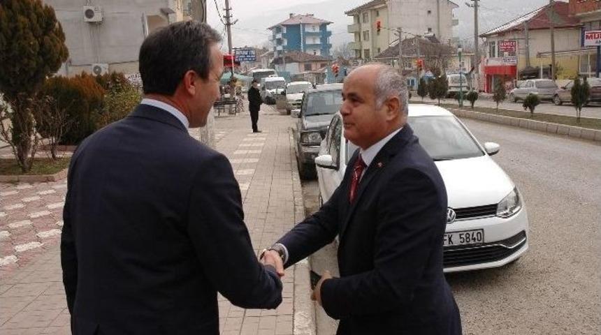 Emniyet M&uuml;d&uuml;r&uuml; Yoldan; Han&ouml;n&uuml; Belediye Başkanı U&ccedil;ar&rsquo;ı Ziyaret Etti