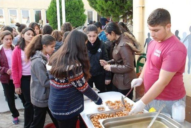 İntihar Eden Okul Müdürü, Görev Yaptığı Okulunda Anıldı