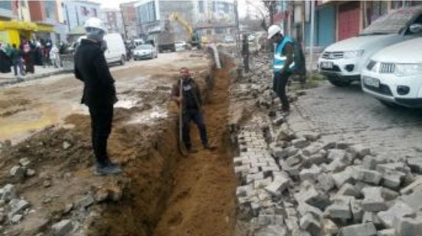 Erciş&rsquo;te İ&ccedil;me Suyu &Ccedil;alışması