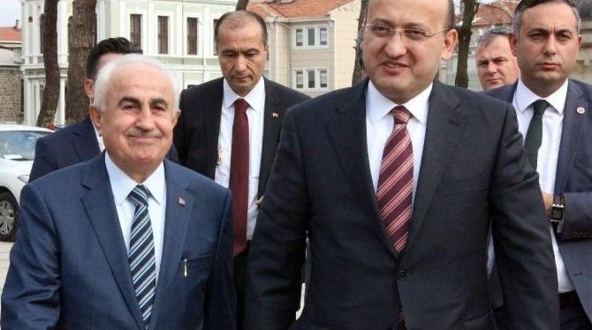 Başbakan Yardımcısı Yal&ccedil;ın Akdoğan: "ter&ouml;r &Ouml;rg&uuml;t&uuml; Tarihi Eserlere Adeta Savaş A&ccedil;mış Durumda"