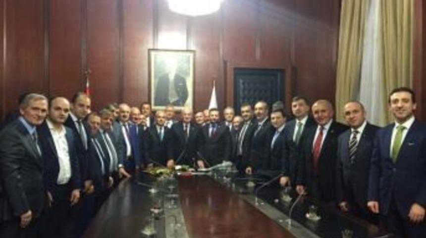 Hemşehrilerinden Meclis Başkanı Kahraman&rsquo;a Ziyaret