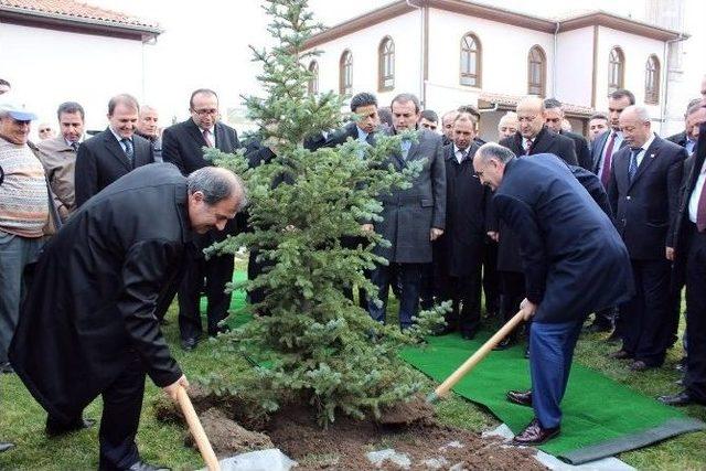 3 Bakan Edirne’de Hasan Sezayi Dergahı’nı Açtı