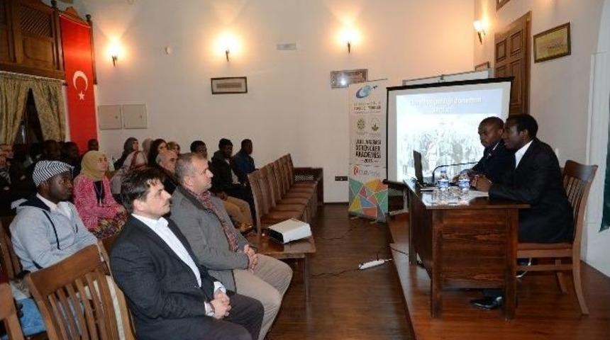 Afrika&rsquo;nın Bağımsızlık Ser&uuml;veni Osmangazi&rsquo;de Yorumlandı