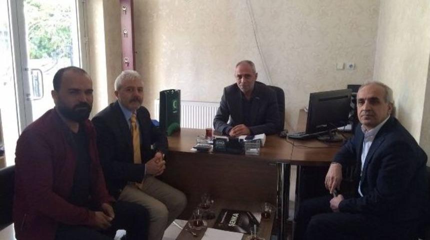 Yeşilay Adıyaman Şubesinden, M&uuml;siad&rsquo;a Plaket