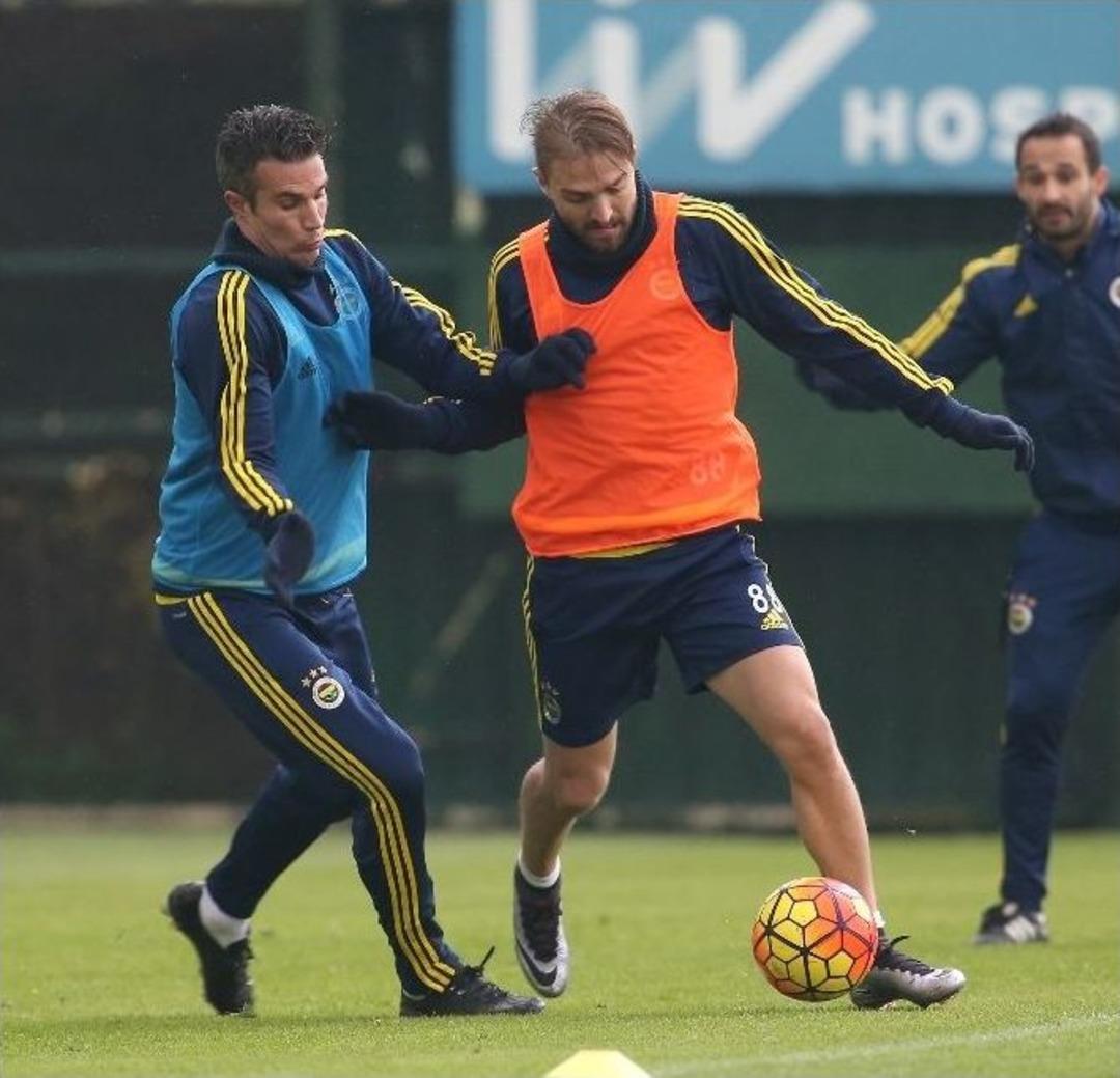 Fenerbah&ccedil;e, Medipol Başakşehir Ma&ccedil;ı Hazırlıklarına Başladı