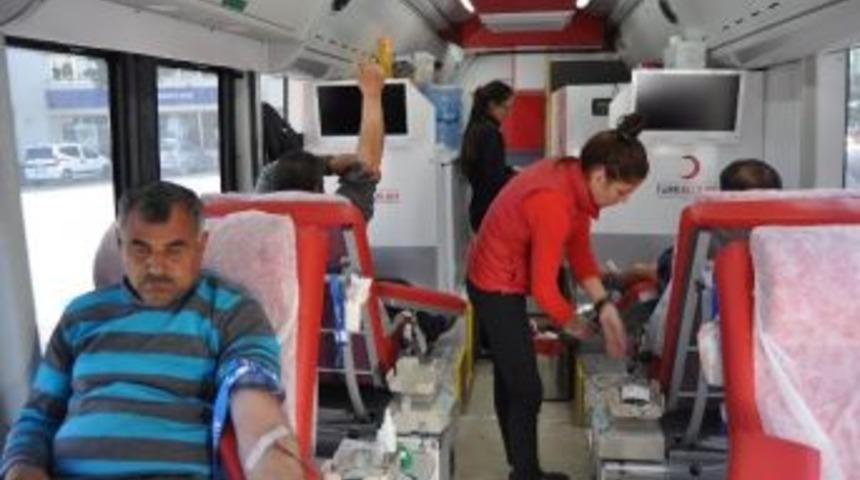 Korkuteli&rsquo;de 2 G&uuml;nde 150 &Uuml;nite Kan Bağışı