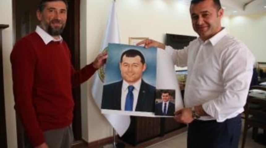 Bulgar Ressam&rsquo;dan Başkan Y&uuml;cel&rsquo;e Hediye