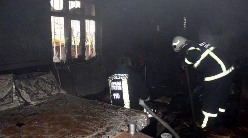 Evin Yatak Odası Yandı