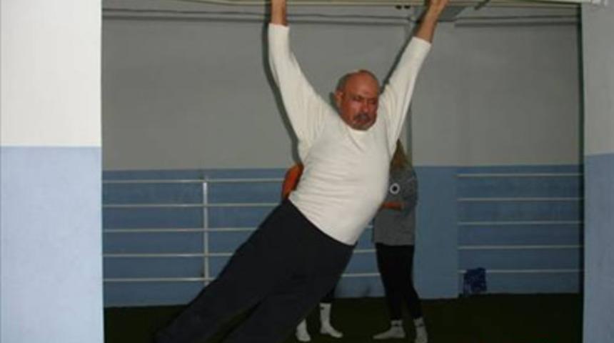 Bu adam 92 yaşında ama...