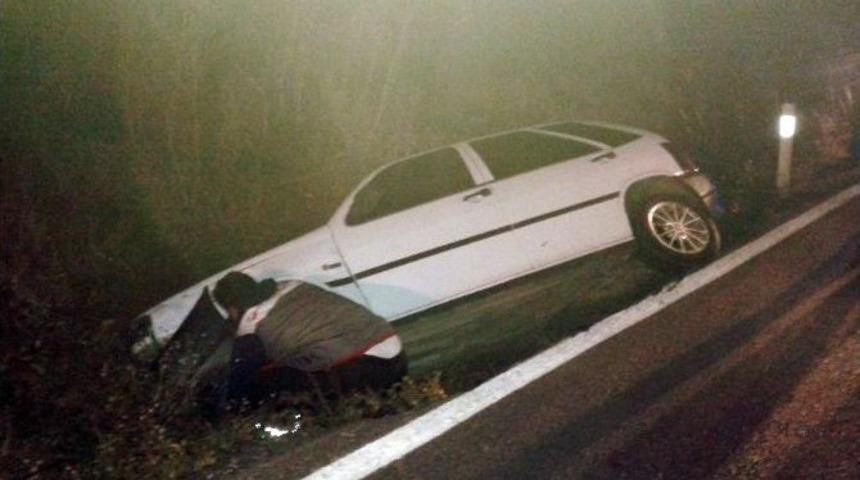 Kaza Yapıp Otostopla Hastaneye Gittiler