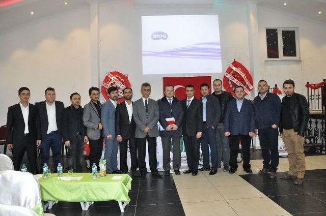 Genç İş Adamları Konferansta Buluştu