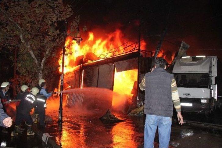 Mersin’de Korkutan Yangın G3