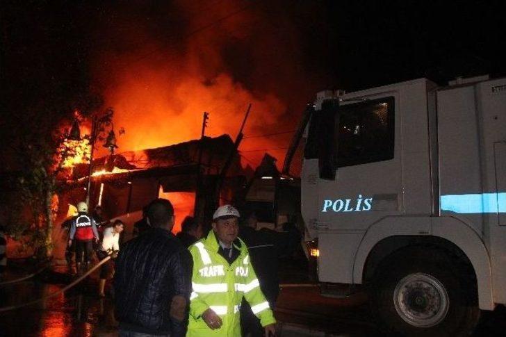 Mersin’de Korkutan Yangın G5