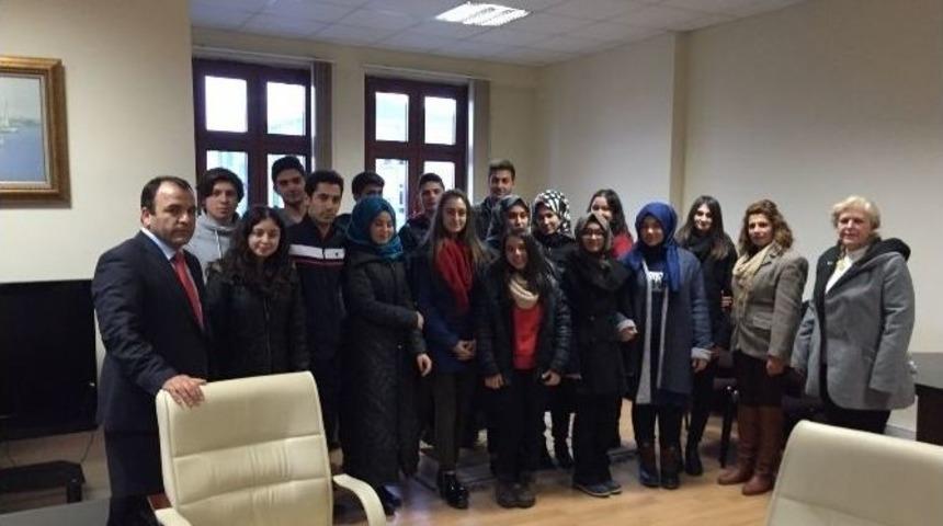 K&uuml;lt&uuml;rl&uuml; &Ouml;ğrenciler Meslekleri Tanıyor