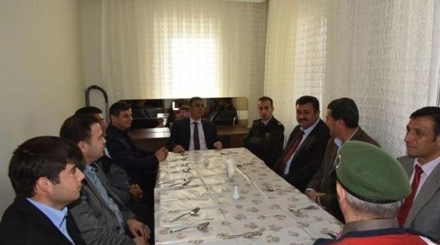 Kaymakam Cant&uuml;rk Ve Başkan T&uuml;re, Akine Mahallesinde İncelemelerde Bulundu