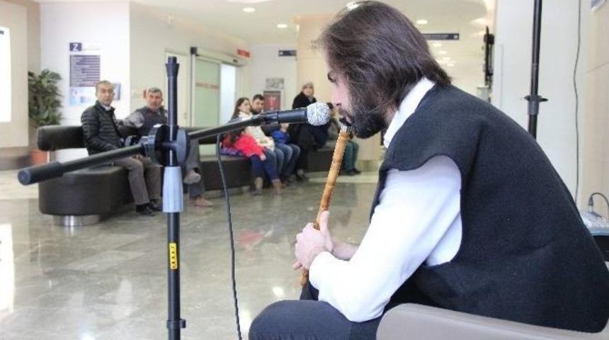 Medıcana&rsquo;da Hasta Ve Yakınları İ&ccedil;in Ney Dinletisi