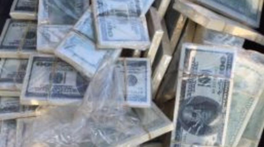 Jandarma Sahte 300 Bin Dolar Ele Ge&ccedil;irdi