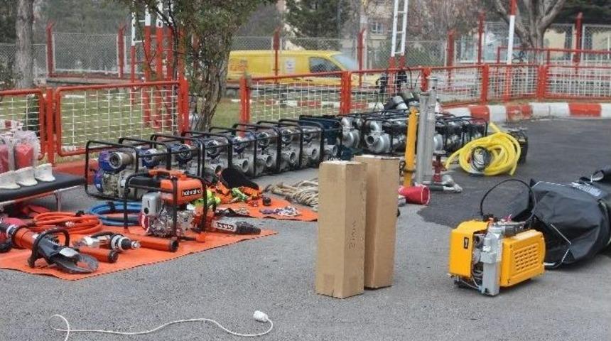 İtfaiye&rsquo;ye Yeni Ekipmanlar Kazandırıldı