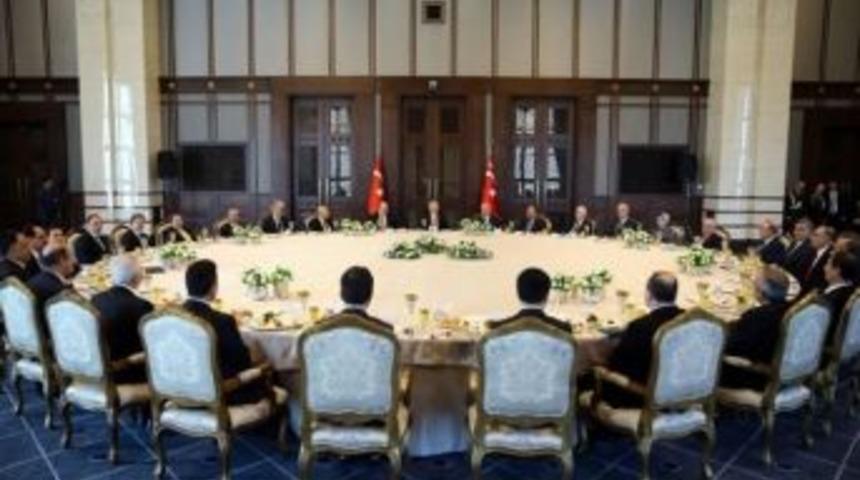 Be&uuml; Rekt&ouml;r&uuml; Cumhurbaşkanlığı K&uuml;lliyesindeki Toplantıya Katıldı