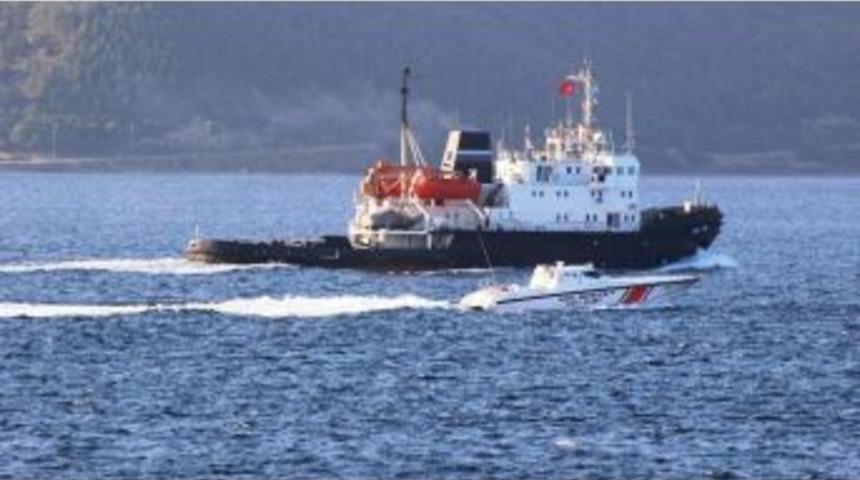 Rus Askeri Gemisi &Ccedil;anakkale Boğazın&rsquo;dan Ge&ccedil;ti