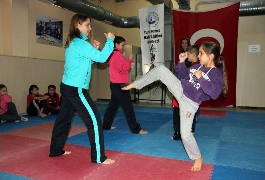 Analı Kızlı Yakın Savunma