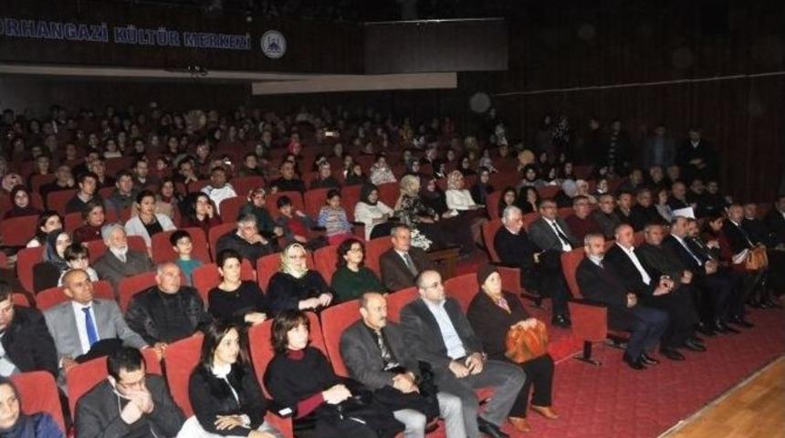 T&uuml;rkav Tarafından D&uuml;zenlen Yarışmada Dereceye Girenler &Ouml;d&uuml;llerini Aldı