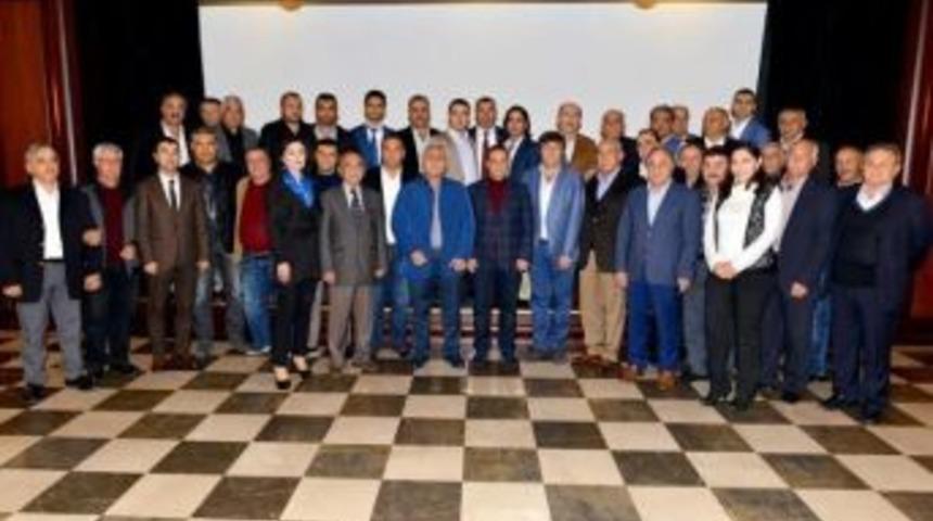 Vali T&uuml;rker, Hemşehrileriyle Buluştu